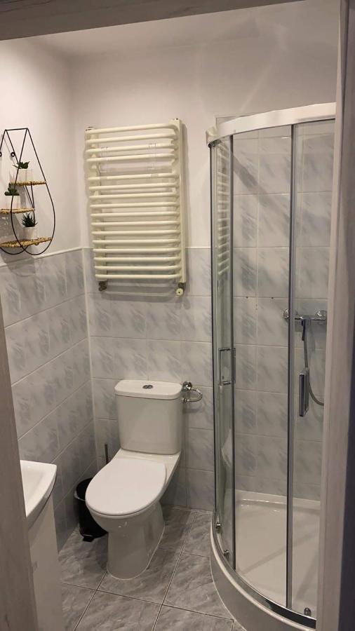 Apartament Przy Rynku Kambar Apartment Boleslawiec  Exterior foto